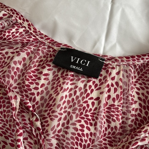 VICI Sheer Floral Pink Women's Top size small - Picture 2 of 8
